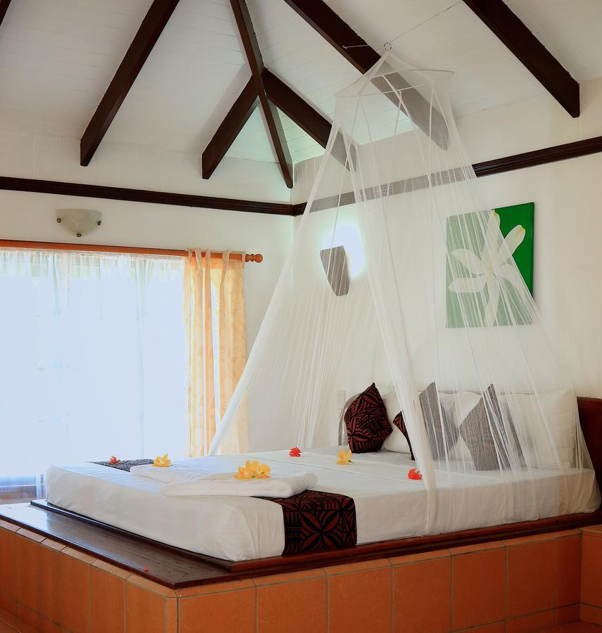 Amoa Resort Tuasivi Habitación foto